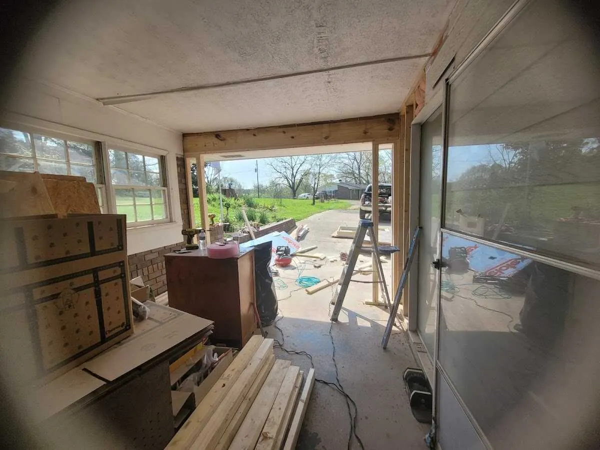 Air movers and dehumidifier for Drying & Dehumidification in Mechanicsville